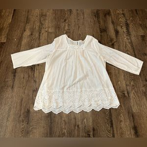 Women's size extra large, St. John's Bay, long sleeved, sheer, white, top.